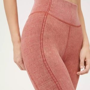 MAROON Offline Seamless High Waisted Legging